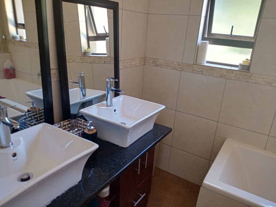 4 Bedroom Property for Sale in Bayswater Free State